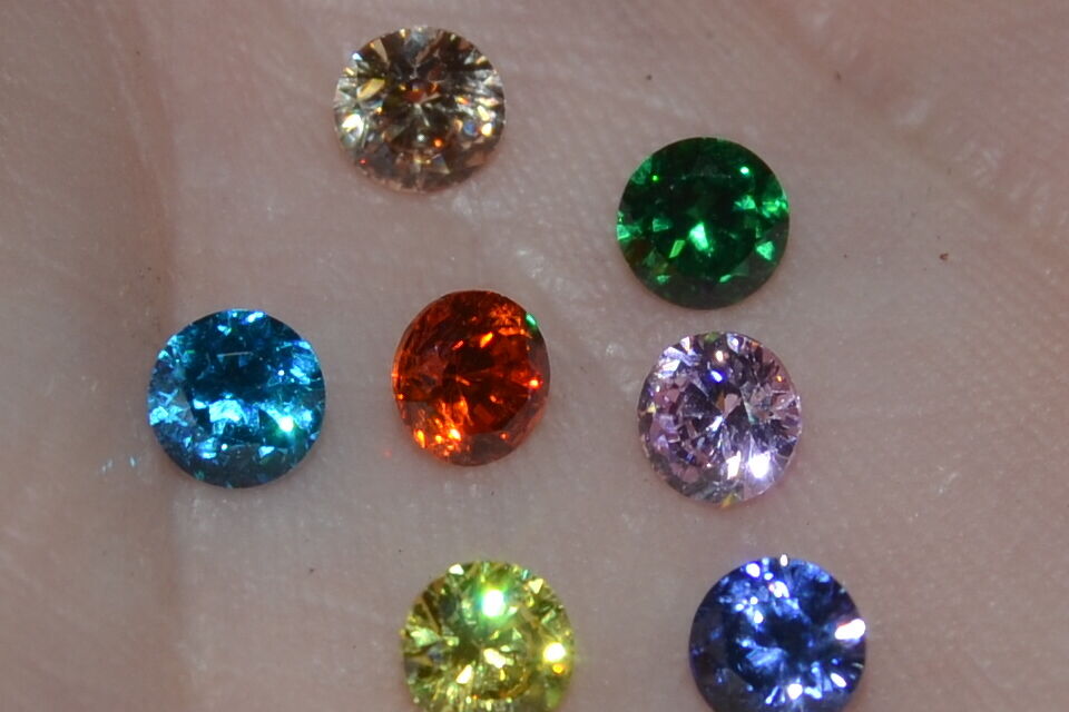 "flawless" 4mm Multiple Colored Brilliant Cut Russian Simulated  Diamonds